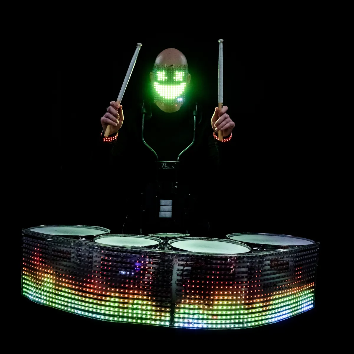 LED tenors with visor